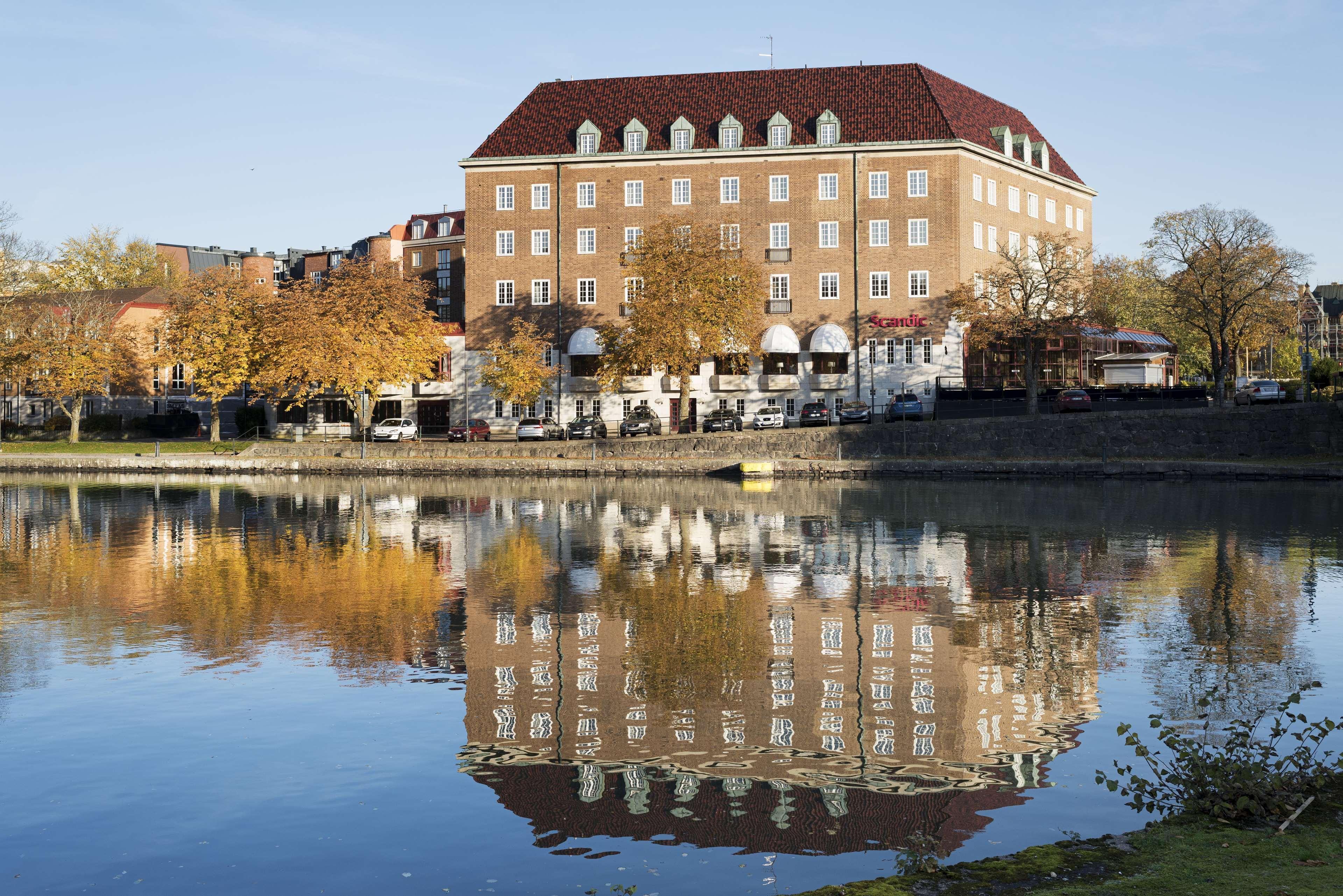 Scandic Swania Trollhättan Buitenkant foto